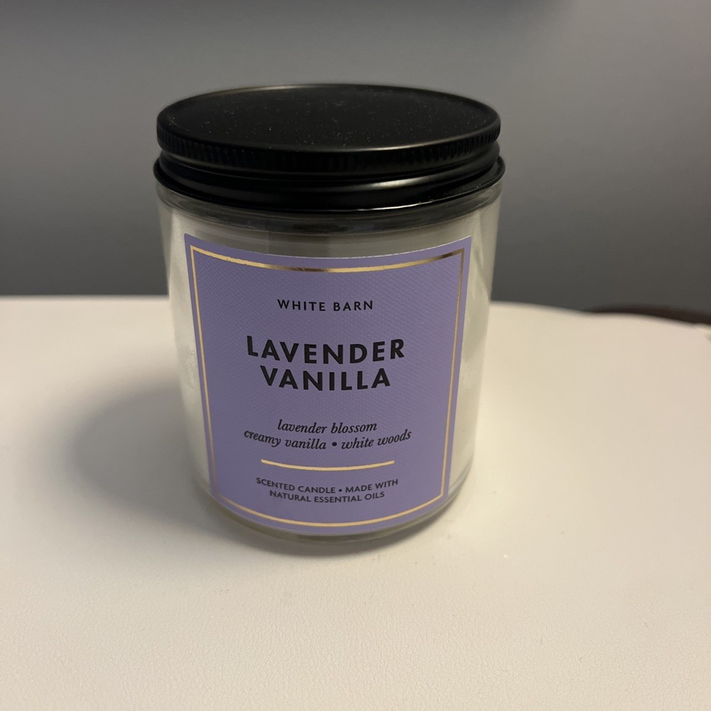 White Barn Lavender & Vanilla Single Wick Candle 8oz