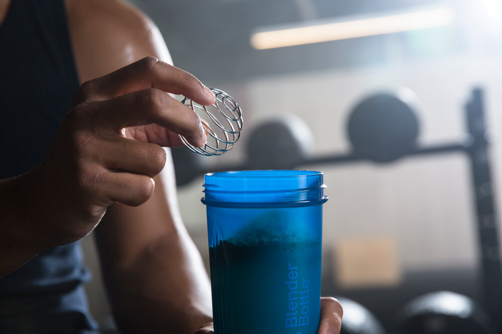 Blender Bottle Classic 28 oz. Shaker Mixer Cup with Loop Top