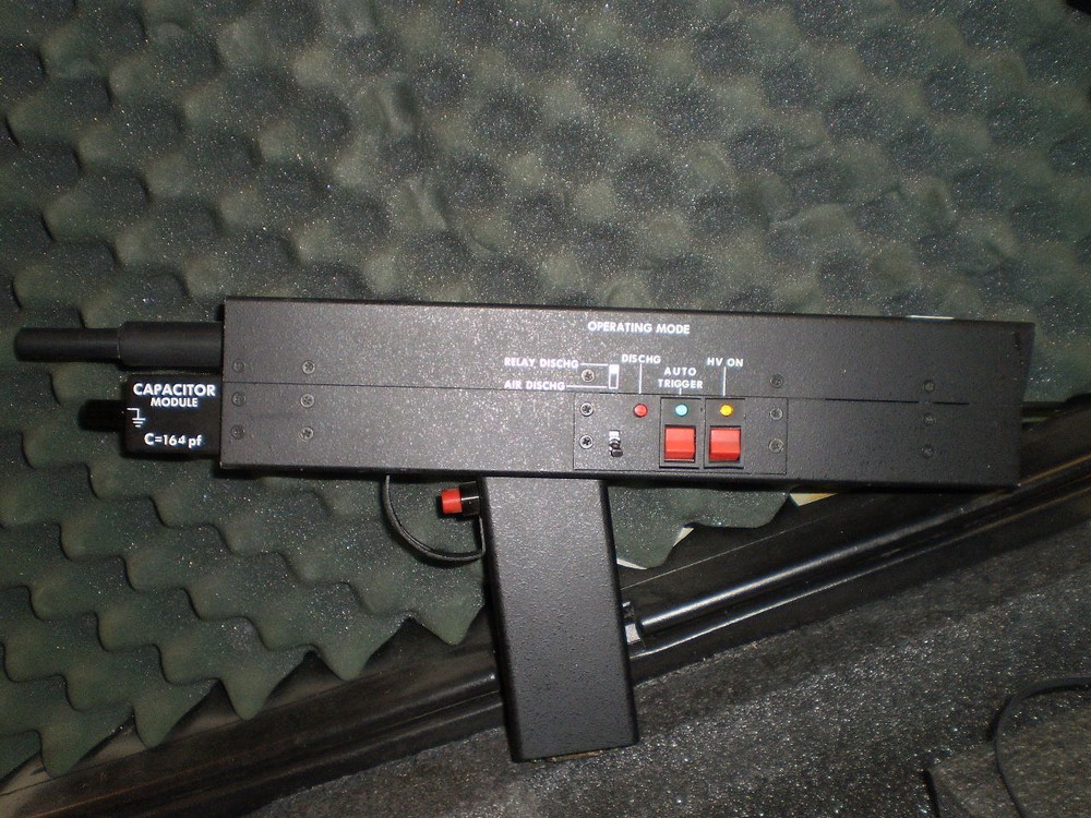 ETS MODEL 930B ELECTRO-TECH ELECTROSTATIC DISCHARGE SIMULATOR THE BIG ZAP >