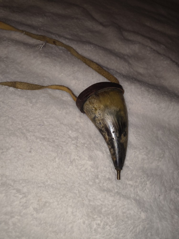 Vintage Powder Horn with Strap for Muzzleloader Hunting