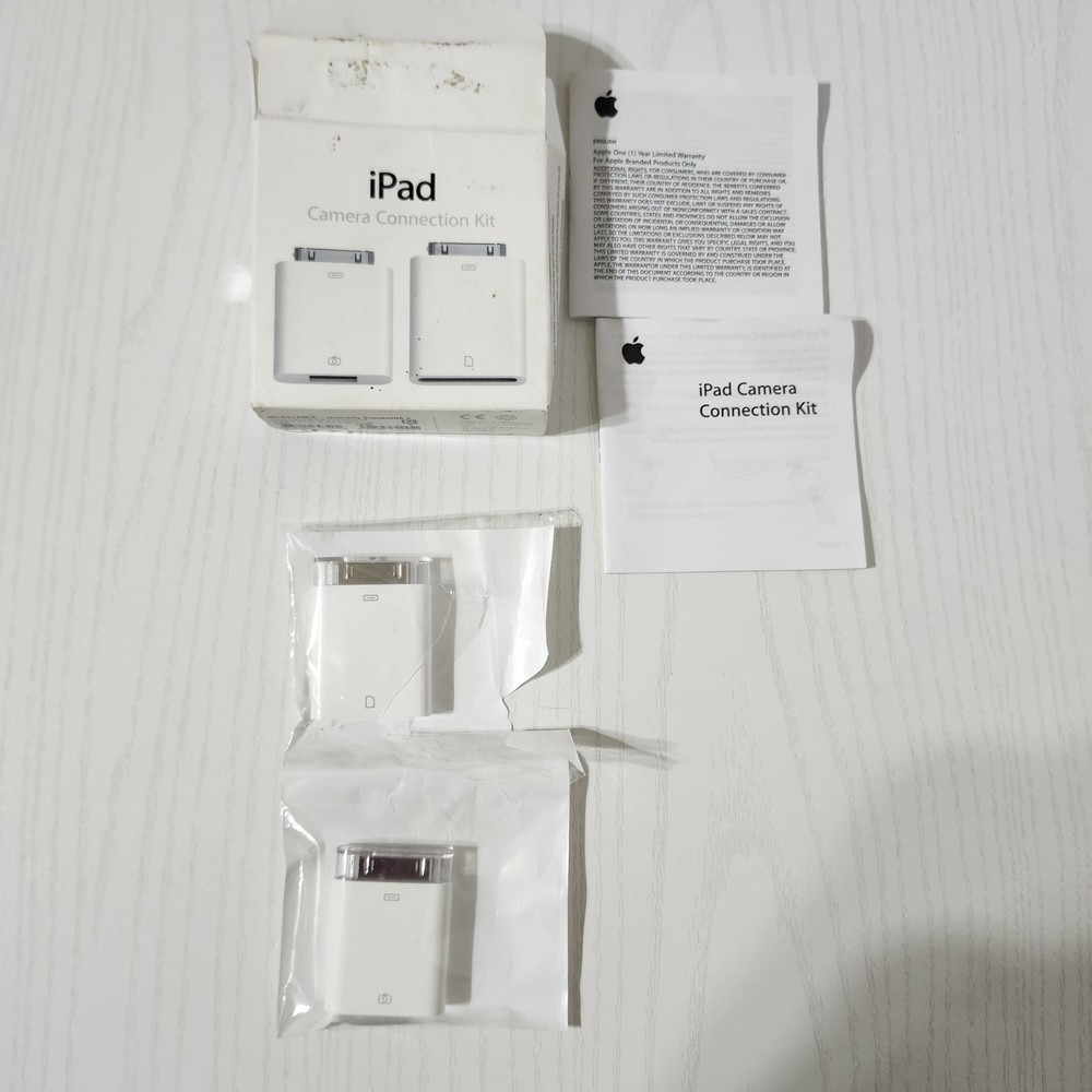 Apple iPad/iPod Camera Connection Kit - MC531ZM/A - USB & SD Card Reader New