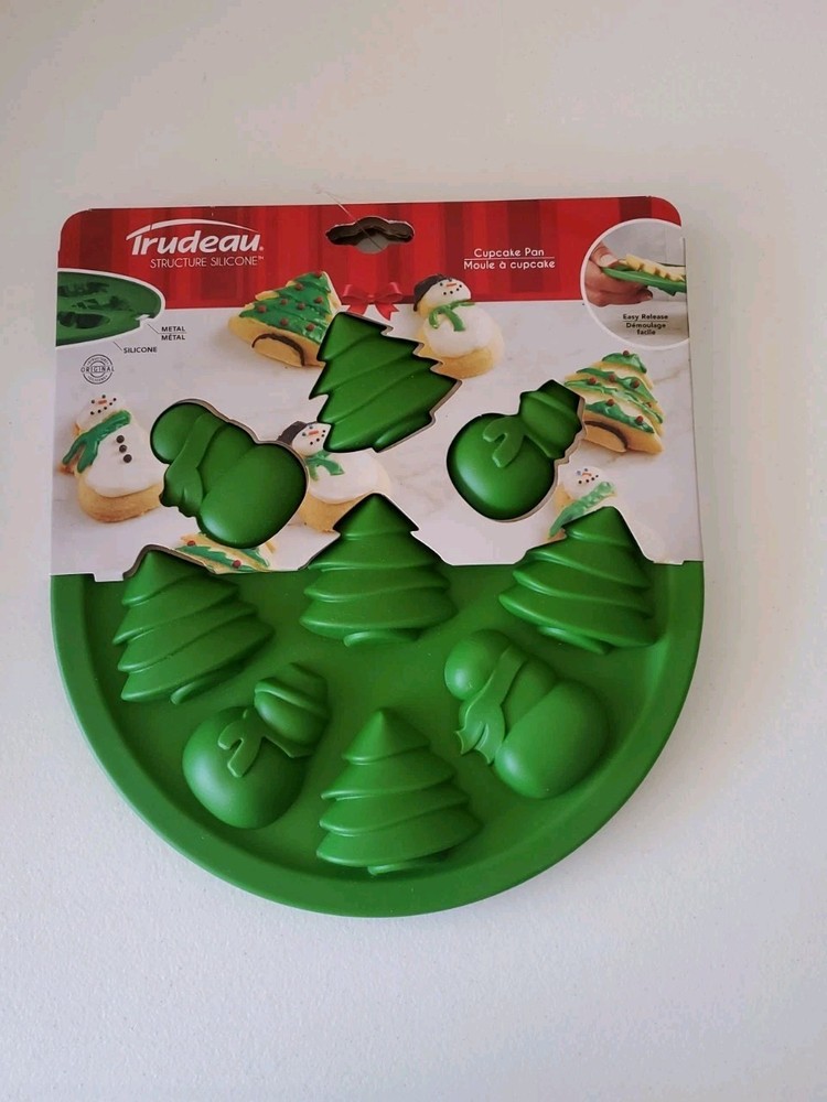Tree Snowman Molded Cupcake Pan Trudeau Structure Silicone Easy Release BPA Free