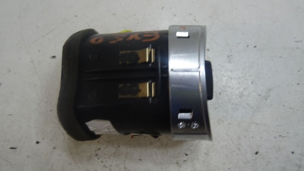 SEAT EXEO (2011) AIR VENT DASHBOARD CENTRE 3R0820951