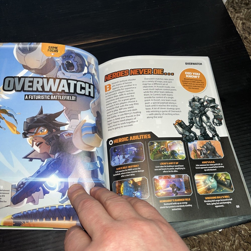 Pre Owned Esports The Ultimate Guide Paperback Book