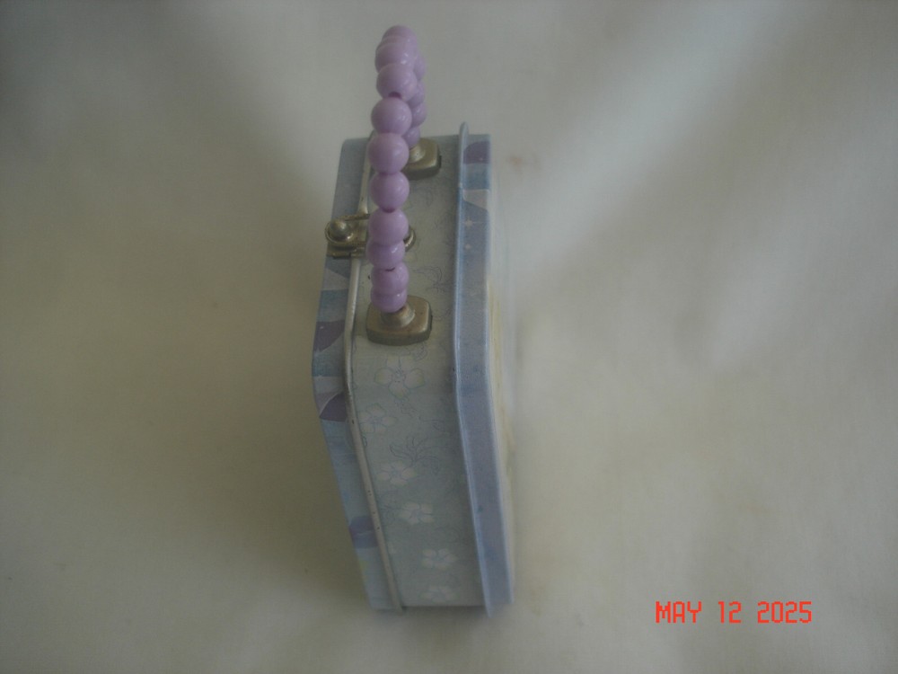 SO CUTE! PIXIE PERFECT TINKER BELL MINI TIN PURSE w/ BEAD HANDLE