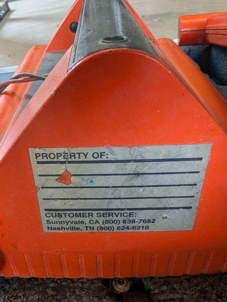 Metrotech 9800XT Underground Pipe Cable Locator