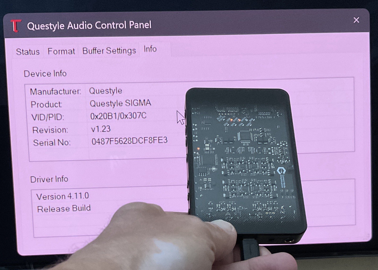 Questyle Sigma Portable DAC & Headphone Amplifier With Questyle Magnetic Case