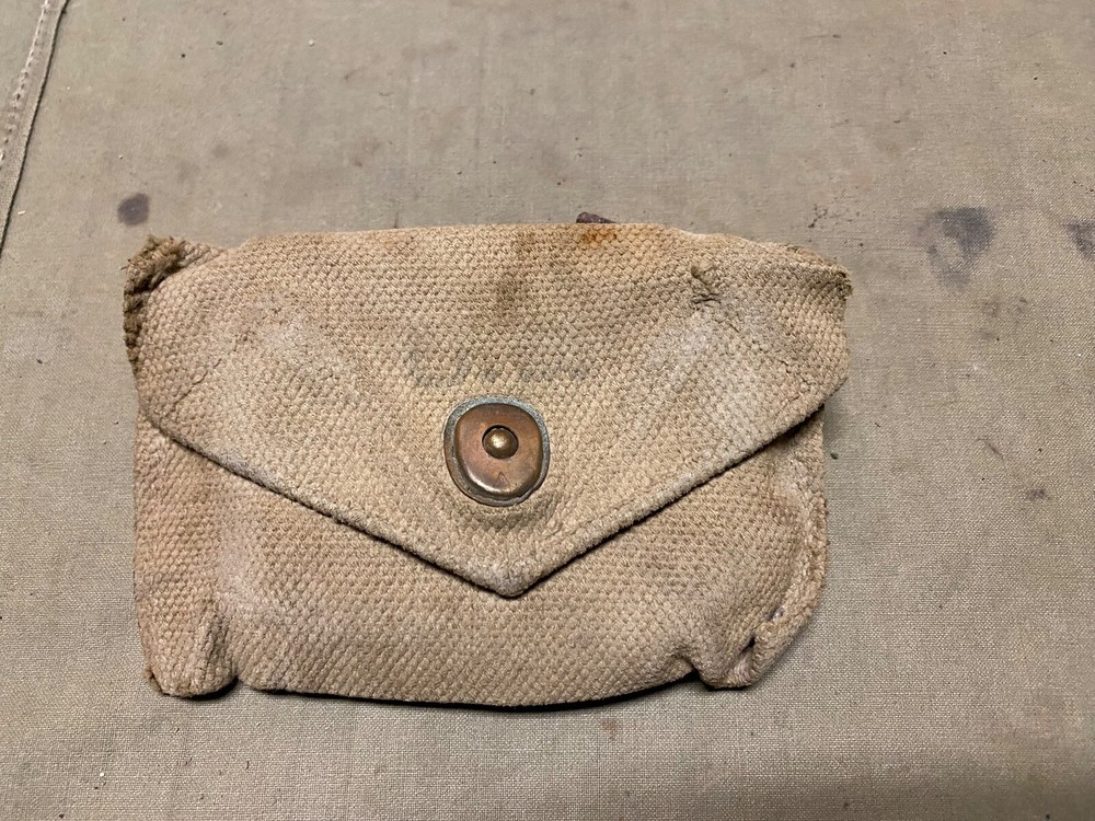 ORIGINAL WWII US ARMY INFANTRY M1942 FIRST AID CARLISLE BANDAGE CARRY BELT POUCH