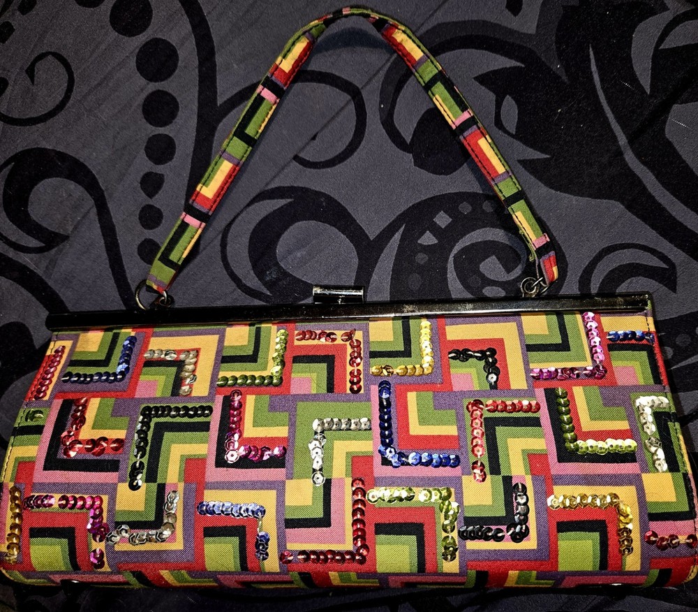 For Nine Geometric Pattern Sequence Accented Silver Clasp Closure Clutch