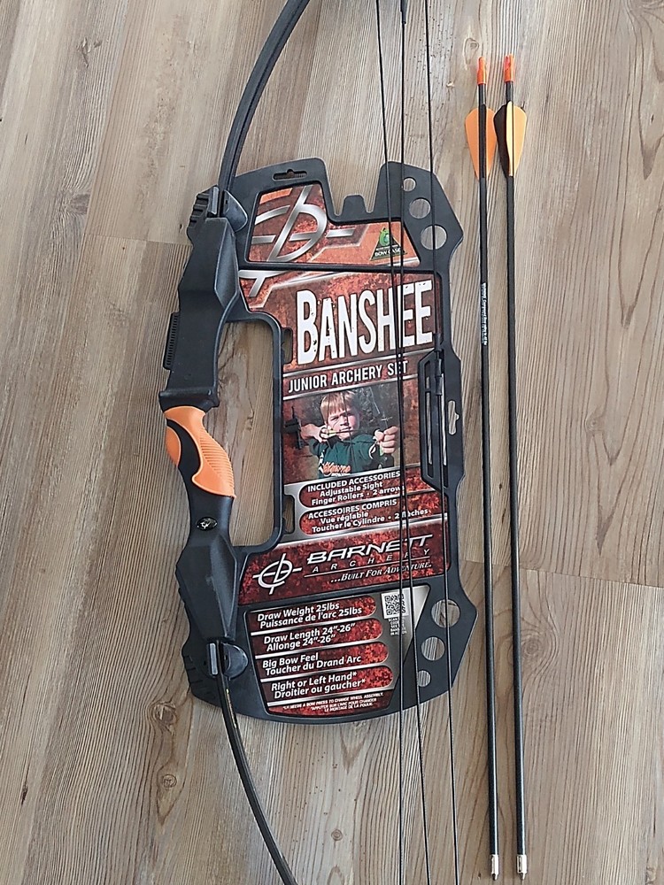 Barnett Lil' Banshee Junior Compound Bow Archery Set