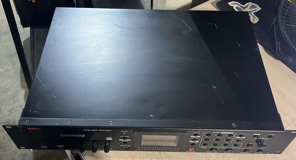 FOSTEX CD-DA/BWF MASTER RECORDER
