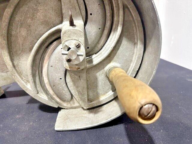 "THE SLICE CHIEF" BASE MOUNTED MANUAL VEGETABLE SLICER + ADJUSTABLE BLADE