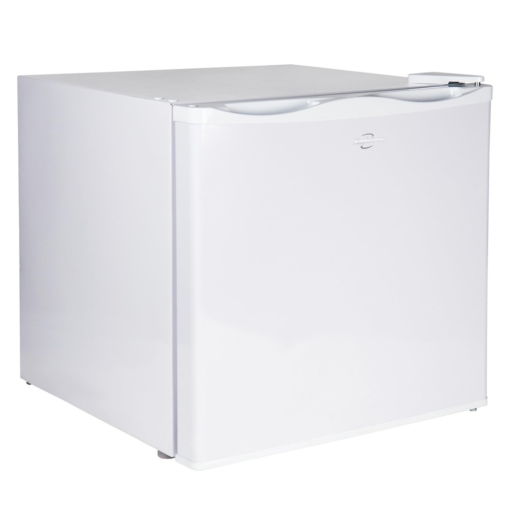 Koolatron Upright Deep freezer - 1 wired shelf, Garage Ready, Meat Storage,