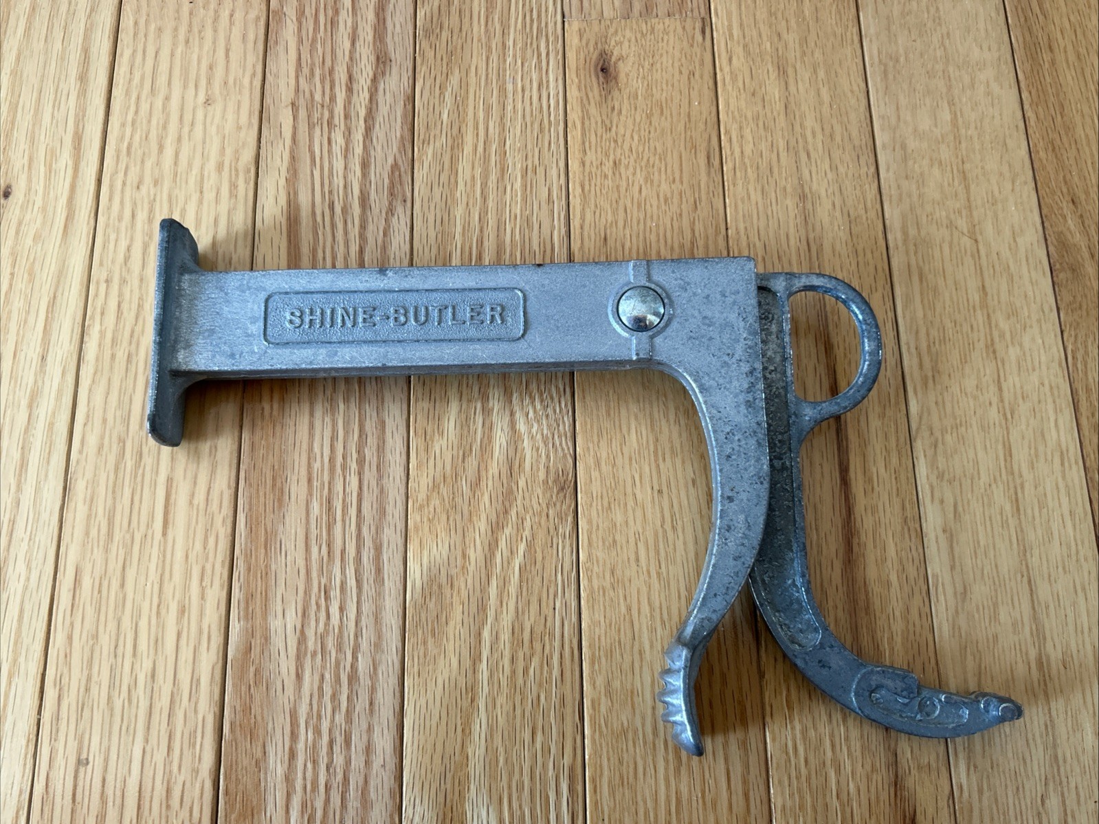 Vintage Shine Butler Shoe Shine Holder