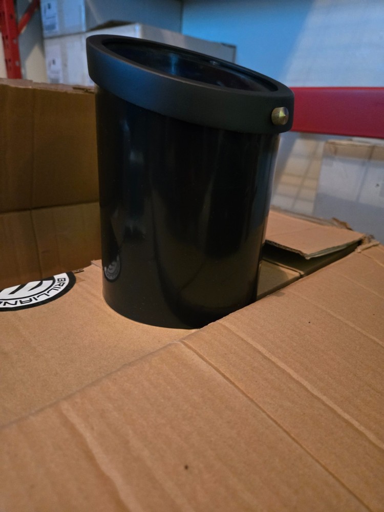 Brilliance Black Diamond PAR-36 Well Light