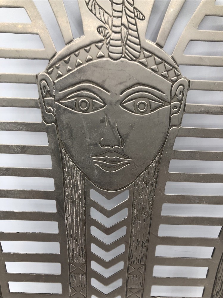 Leonard Silverplate 10” King Tut Trivet /Hot Plate Egyptian
