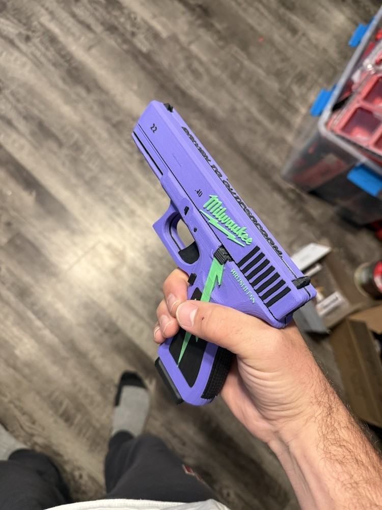 Milwaukee Magnet Glock (Black w/Grey)
