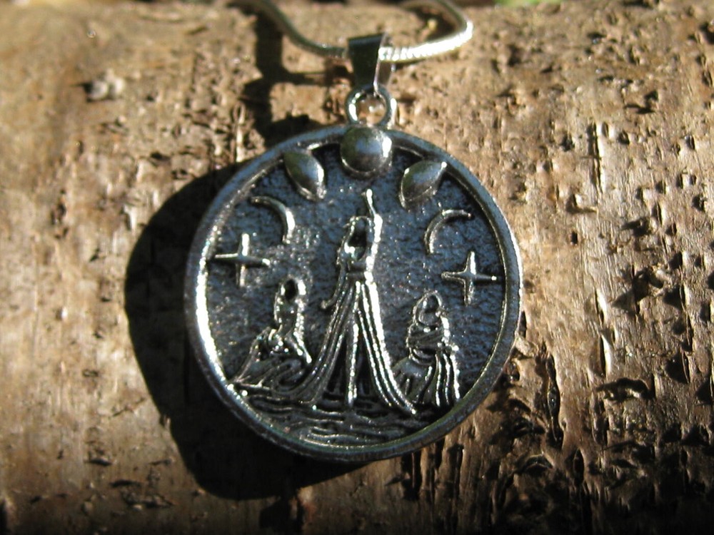 Metaphysical 7 Supernatural Spell POWERS Amulet