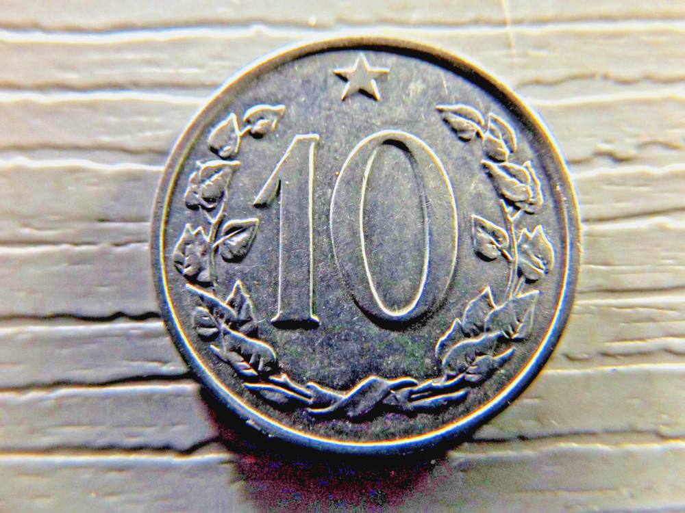 CZECHOSLOVAKIA 1963 10 Haleru