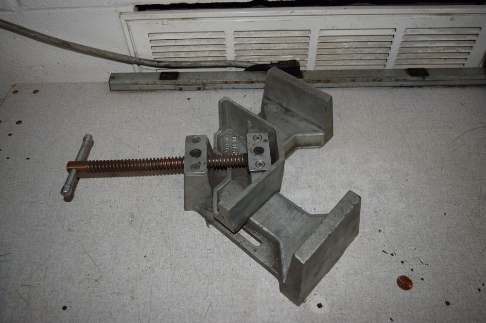 HFL 30.3356 Welding Vise