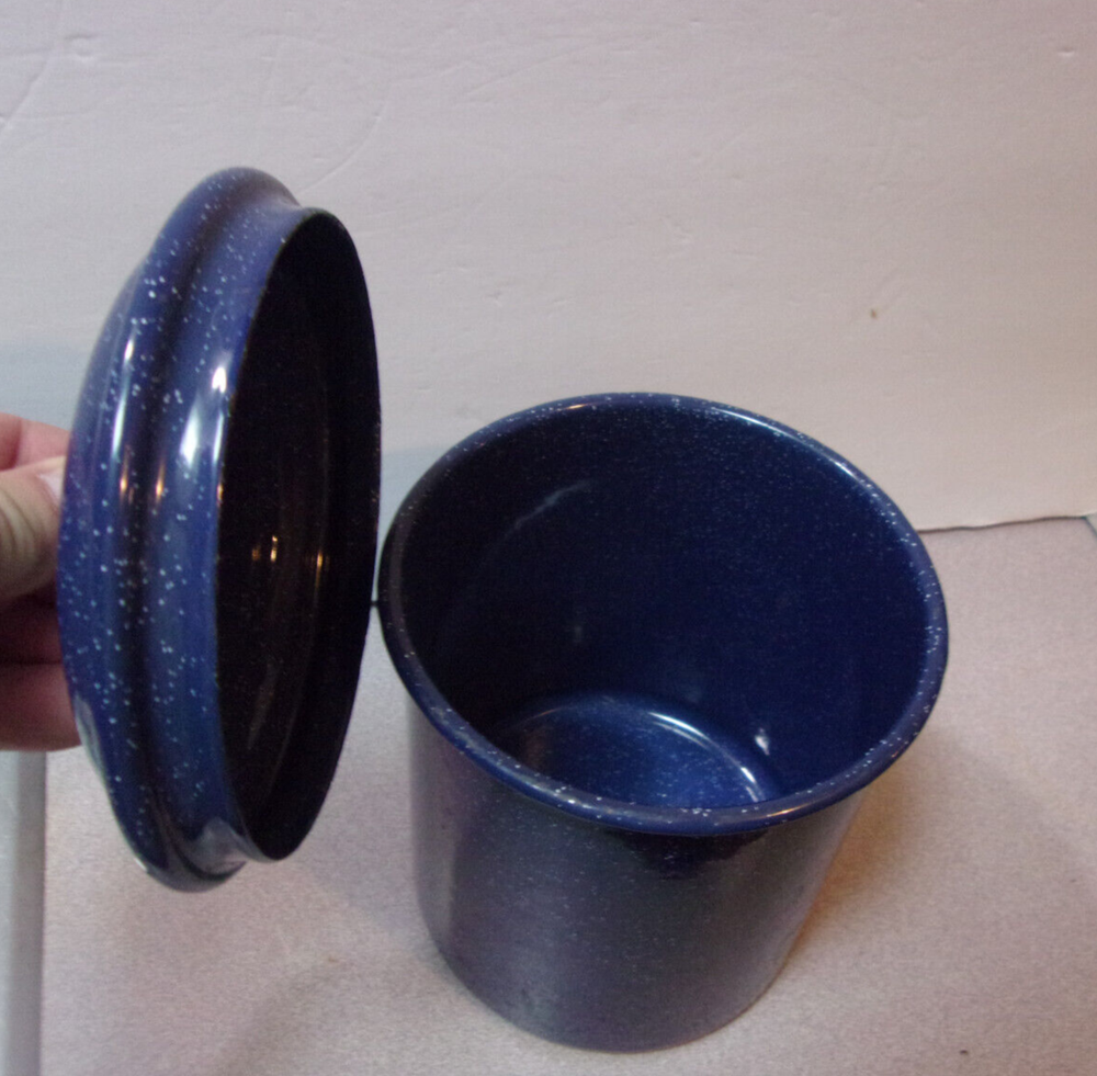 Blue Enamel Pot Container w/ Lid 6"
