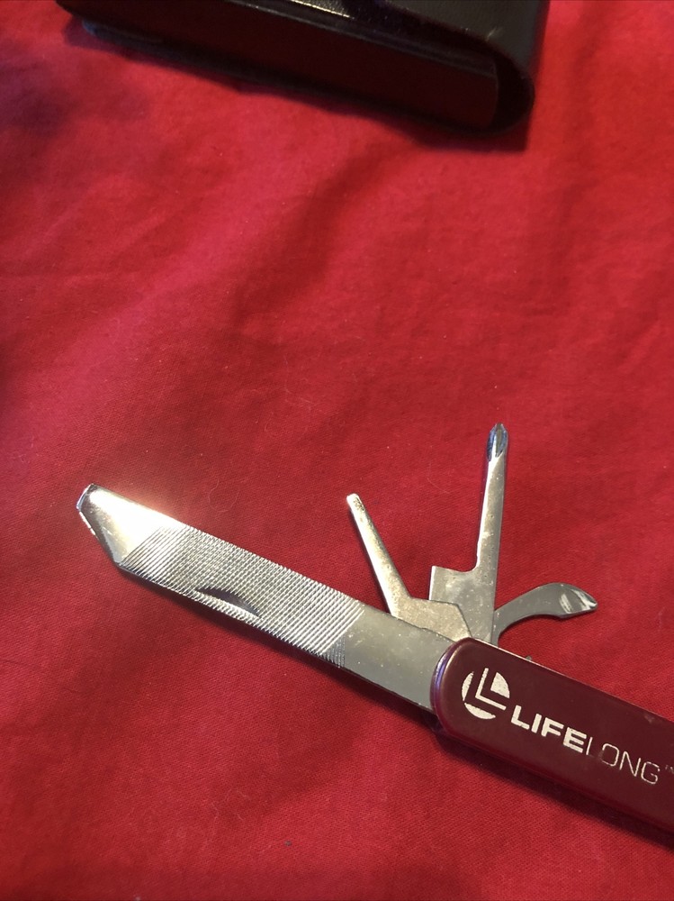 Red Lifelong Multi-Tool w/case