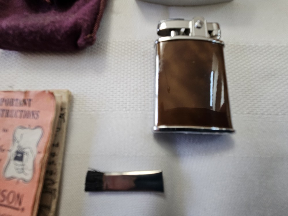 Vintage Ronson Gem Lighter