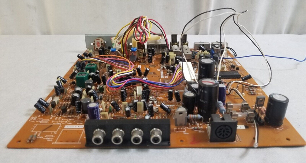 HITACHI D-E65 Stereo Cassette Deck MAIN PCB BOARD