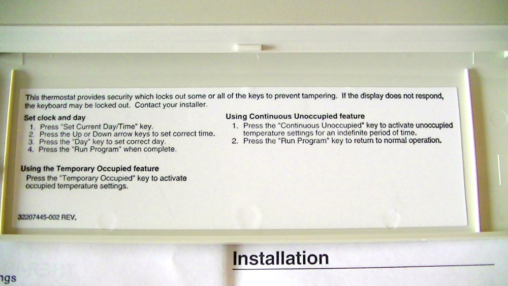 TRANE BAYSTAT 040A PROGRAMMABLE COMMERCIAL THERMOSTAT
