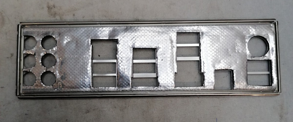 ASUS Sabertooth X58 I/O Shield