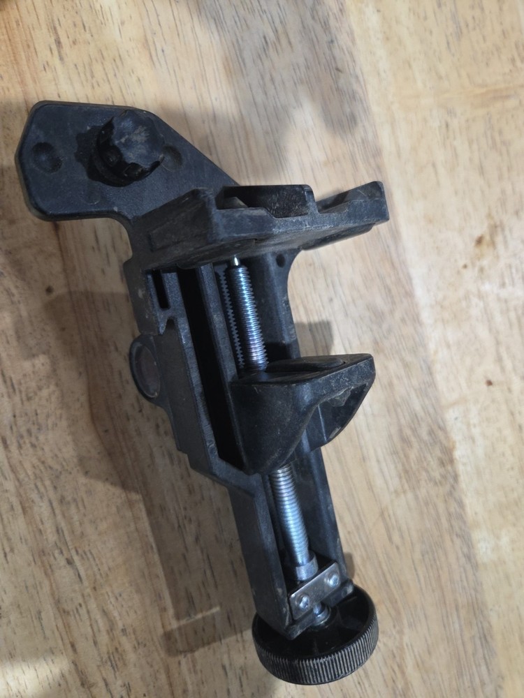 Topcon Holder-110 Rod Bracket 1019505-01