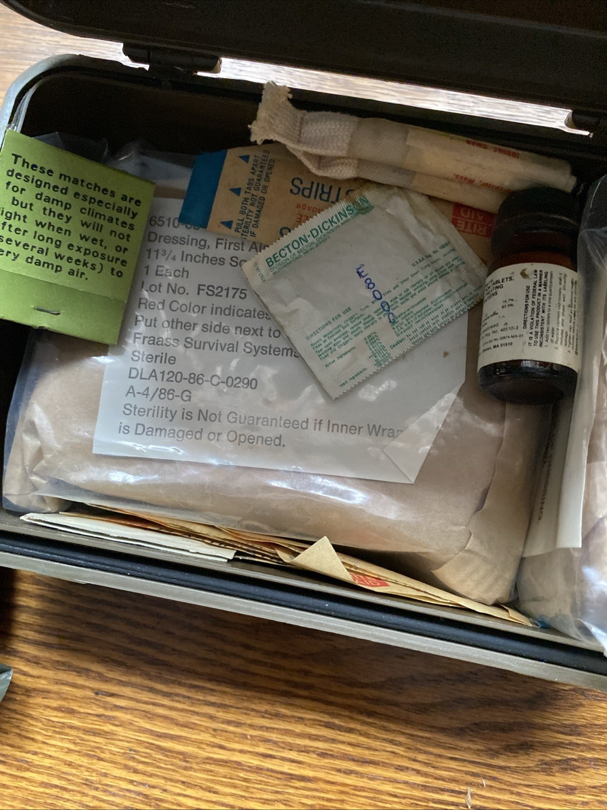 Vintage US Military Army General Purpose First Aid Kit 6545-00-922-1200 FULL