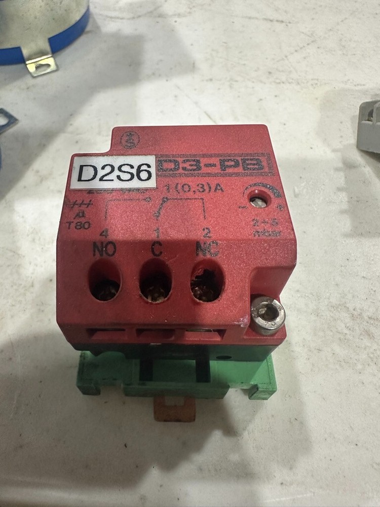 BIRCHER D3-PB PRESSURE WAVE SWITCH  W17