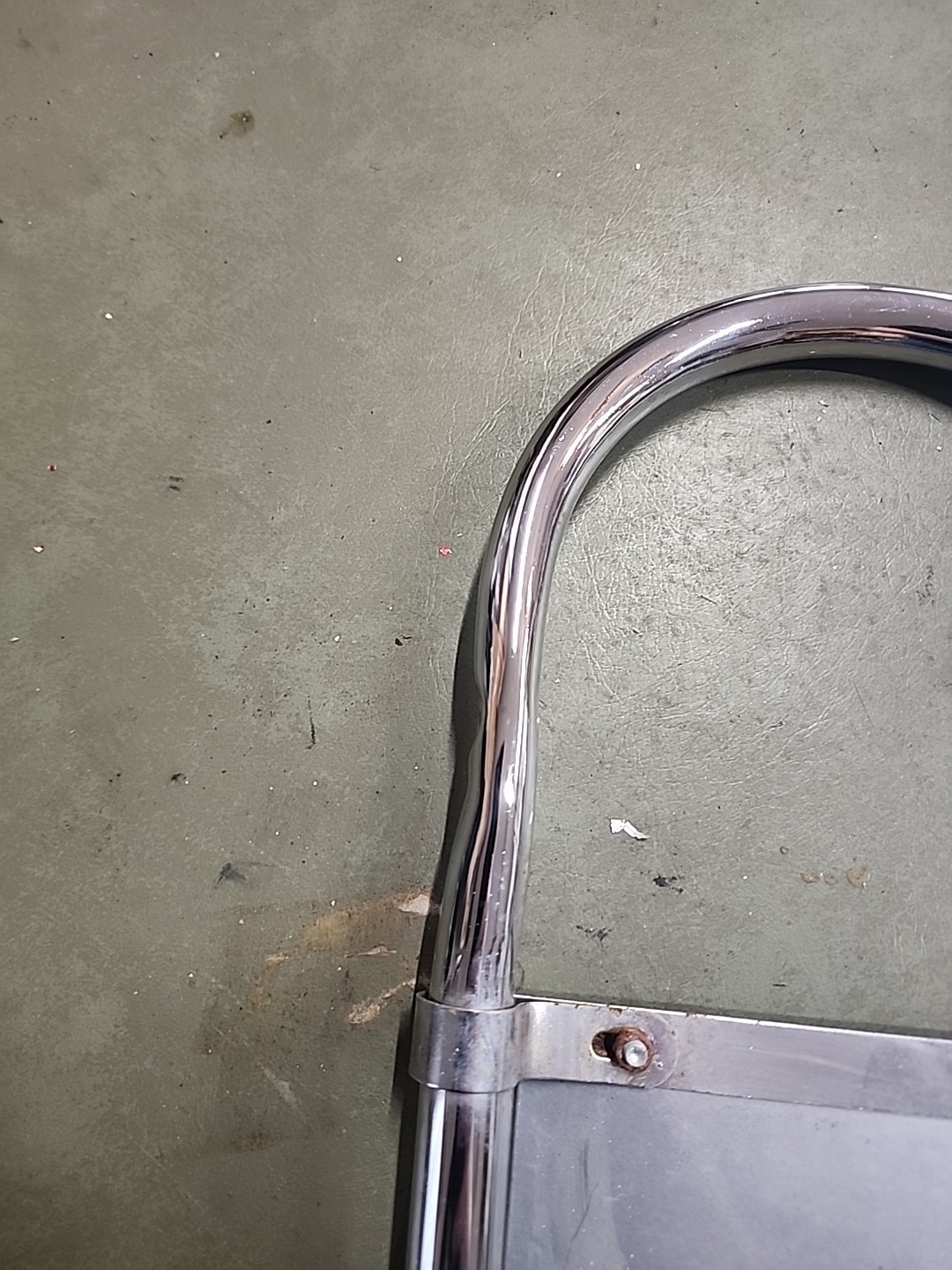 SCHWINN LIL STINGRAY TRICYCLE CHROME REAR SISSY BAR WITH PLATE NICE CHEAP L$$K