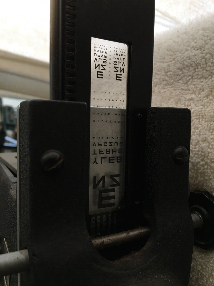 Bausch & Lomb Eye Chart Projector Type 71-34-40-75