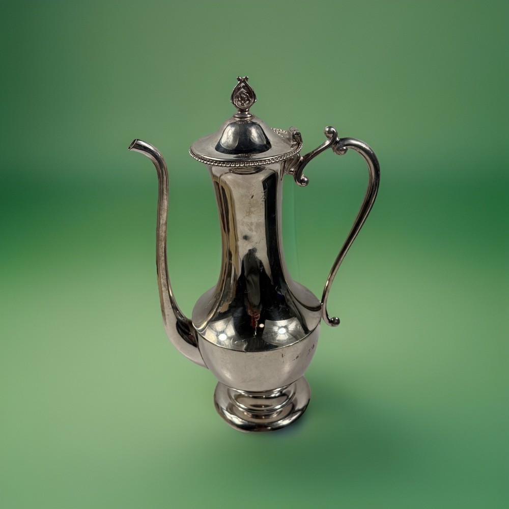 Vtg WmRogers Quadruple Plated Choc/coffee Pot Hinged Lid Decorative Finial