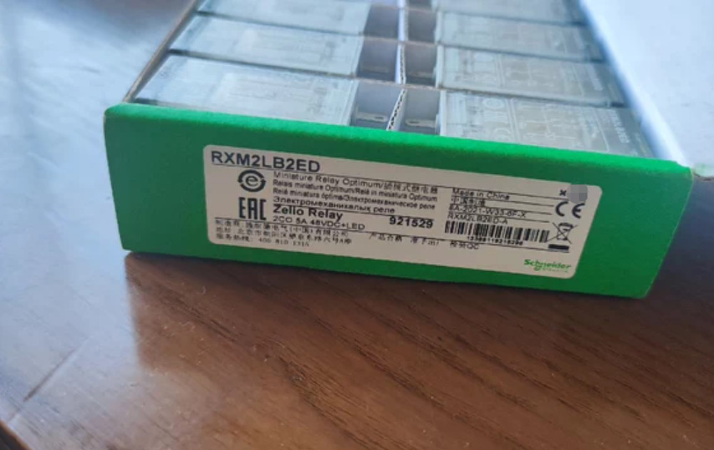 1PC NEW Schneider Intermediate relay RXM2LB2ED DC48V 2NO2NC #YY