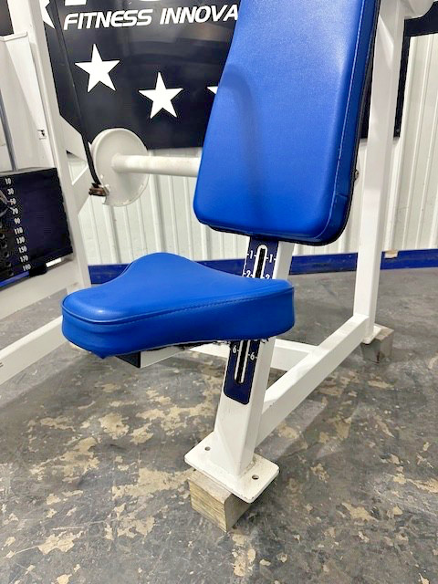 Cybex | VR2 Overhead Press