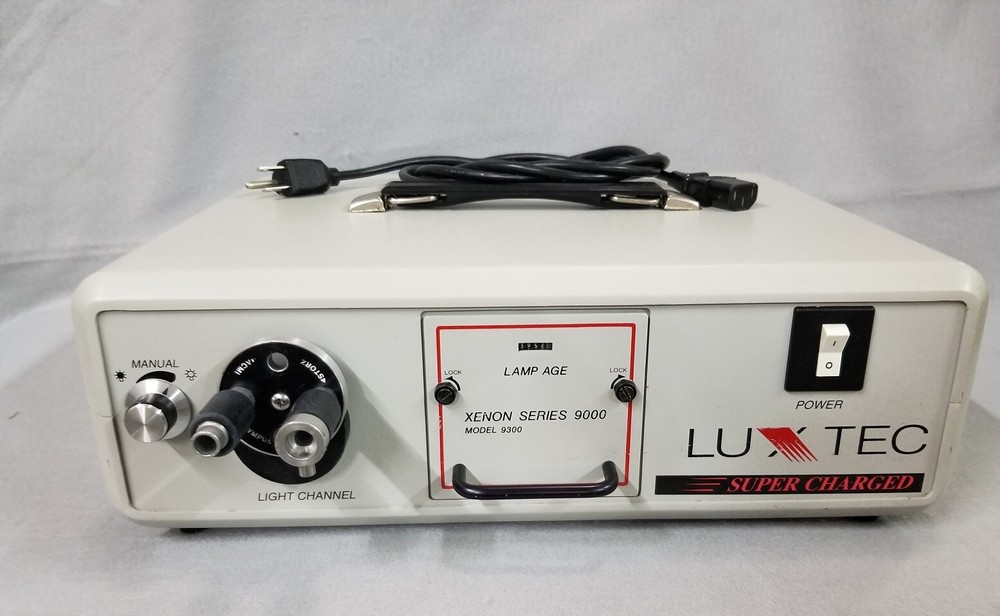LUXTEC XENON SERIES 9000 MODEL 9300 LIGHT SOURCE SUPER CHARGED