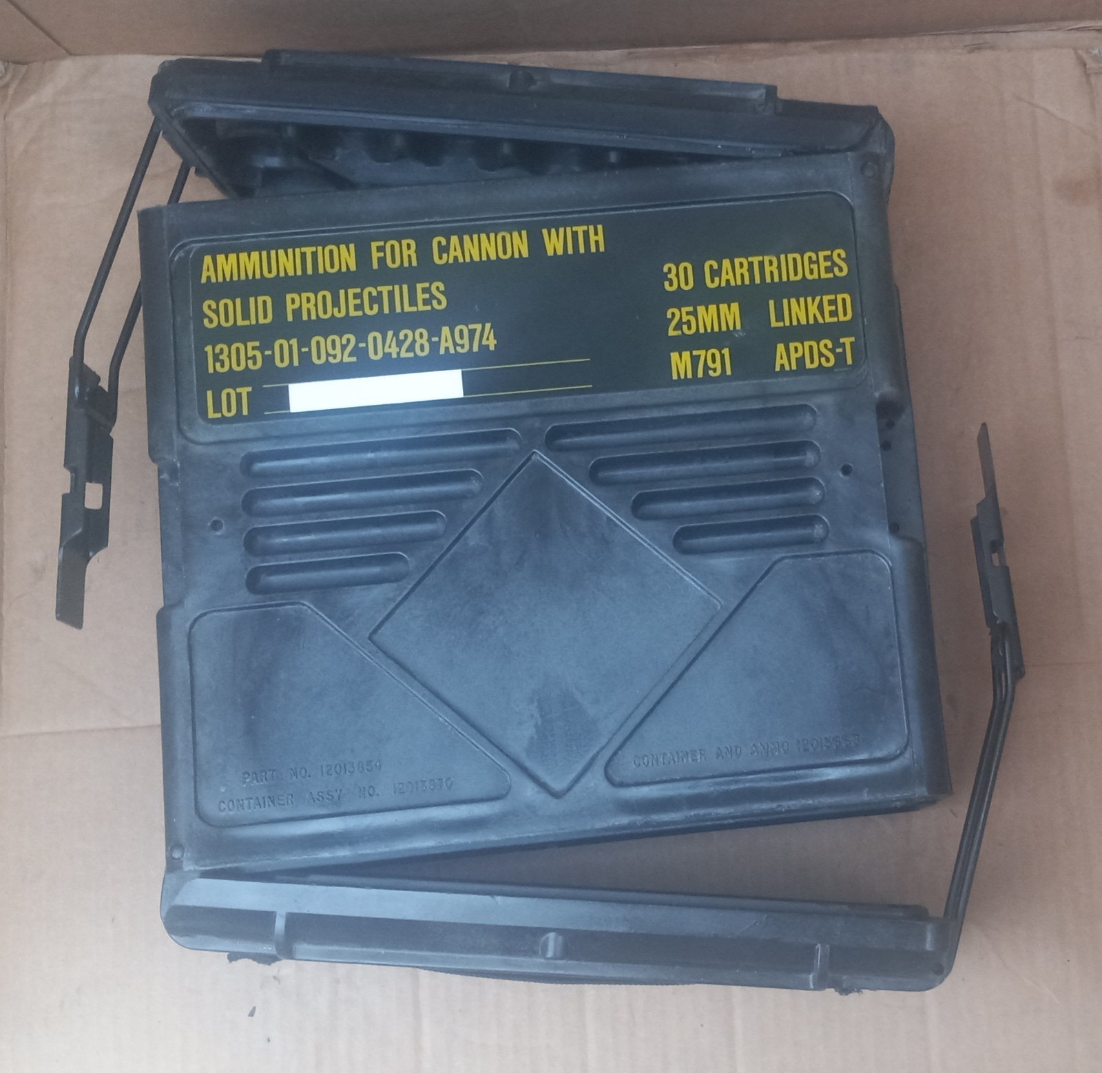 Military Ammo Box Heavy Black Pelican Plastic 25mm Linked 30 Cartridges Empty