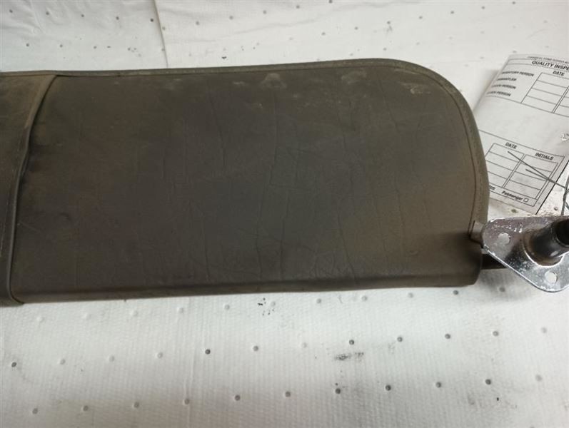 Peterbilt 335 Passenger Sun Visor Vinyl (10349788