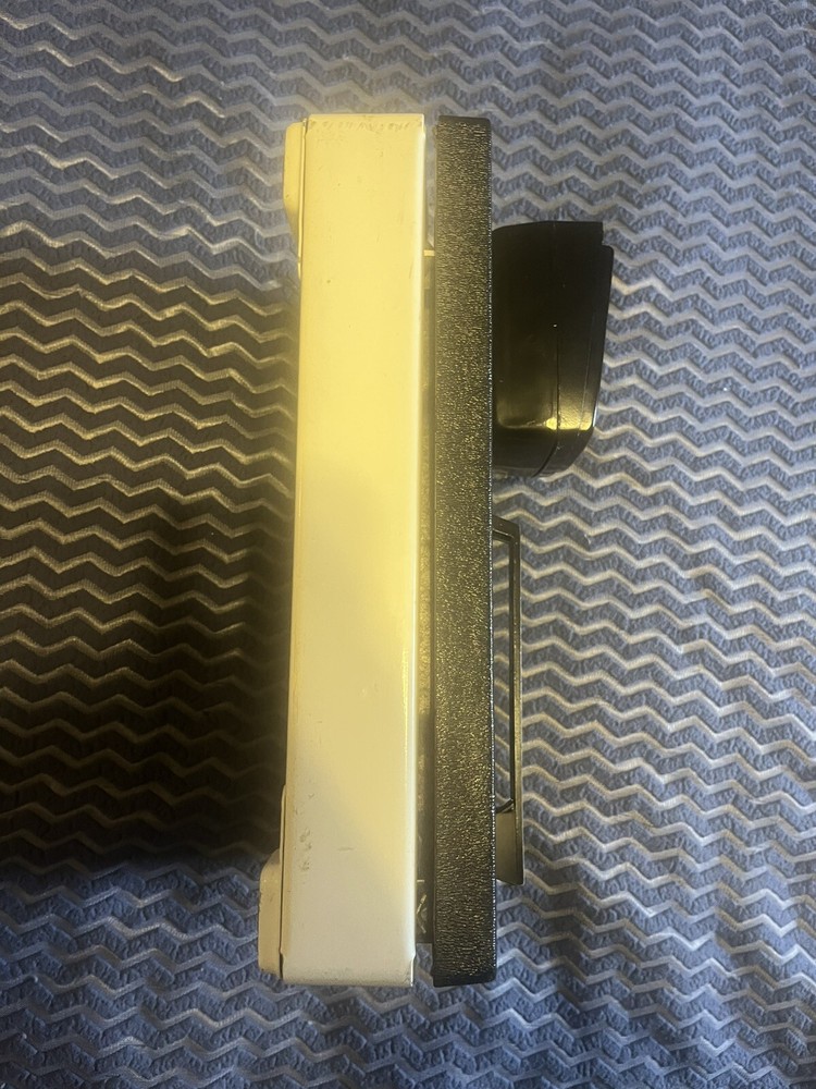 Healthometer model 134 Doctors Scale with adjustable Zero knob and handle
