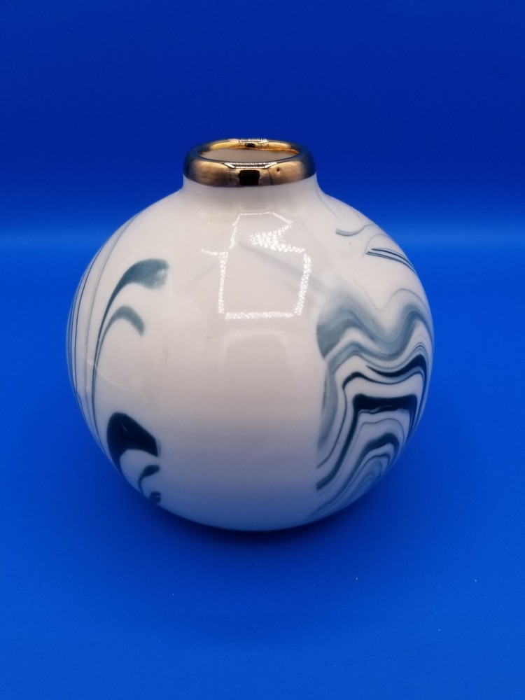 Eliana Bernard Bud Vase