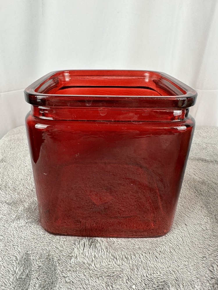 Red Square Cubed Vase