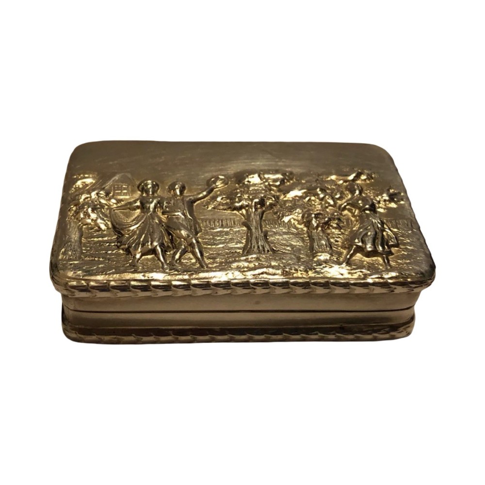 A Good Quality Solid Silver Snuff Box , London c1960 (F2103)