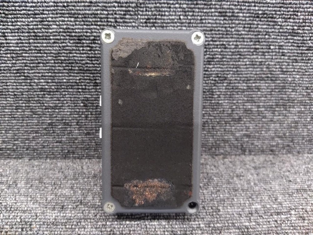 EBS UNI CHORUS missing back screw Effects pedal