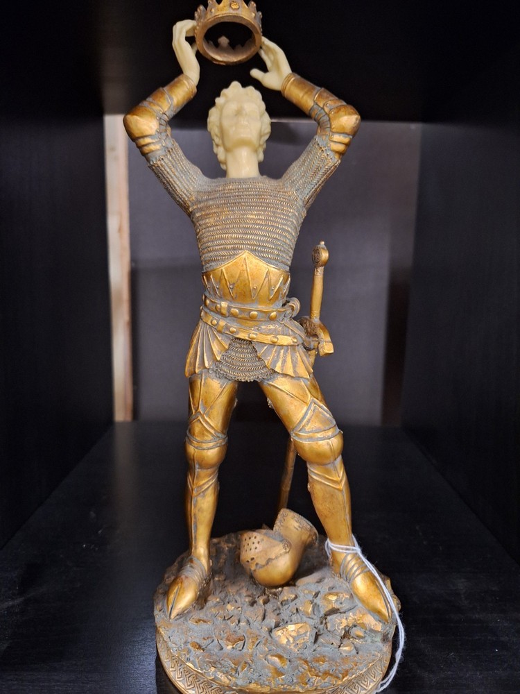 King Arthur 12 Inch Statue