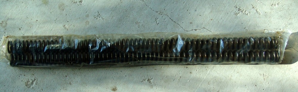 Norton Commando 1968-77, Progressive Front Fork Springs, England. UK