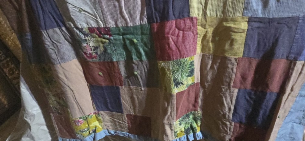 Vintage Handmade Patchwork Quilt Lightweight Thin Summer Quilt