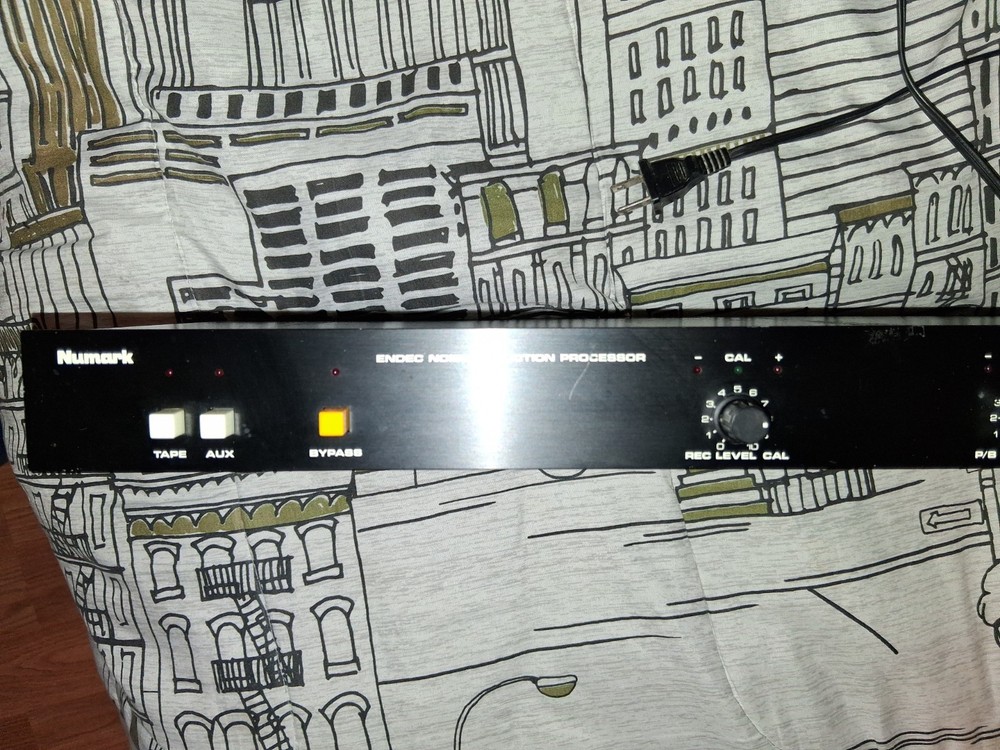 Numark Noise Reduction Processor NR400